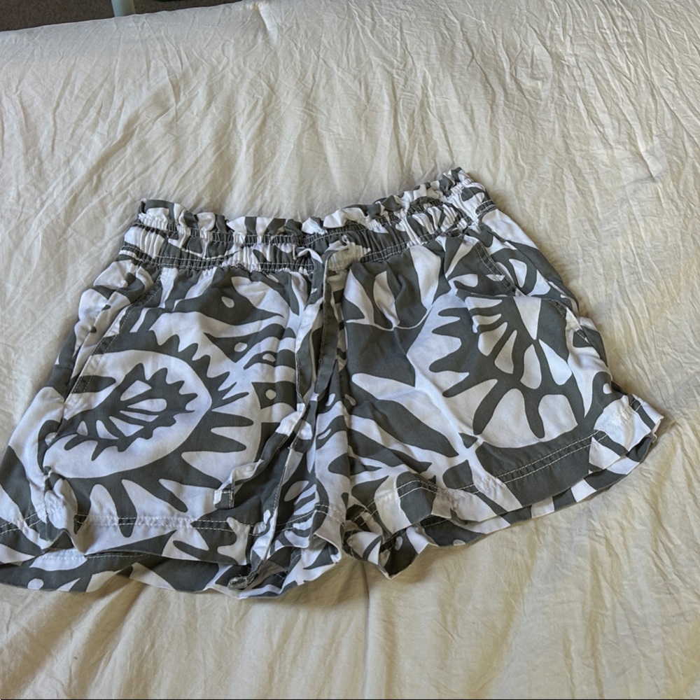 Nicole Miller Gray Floral Athletic Shorts